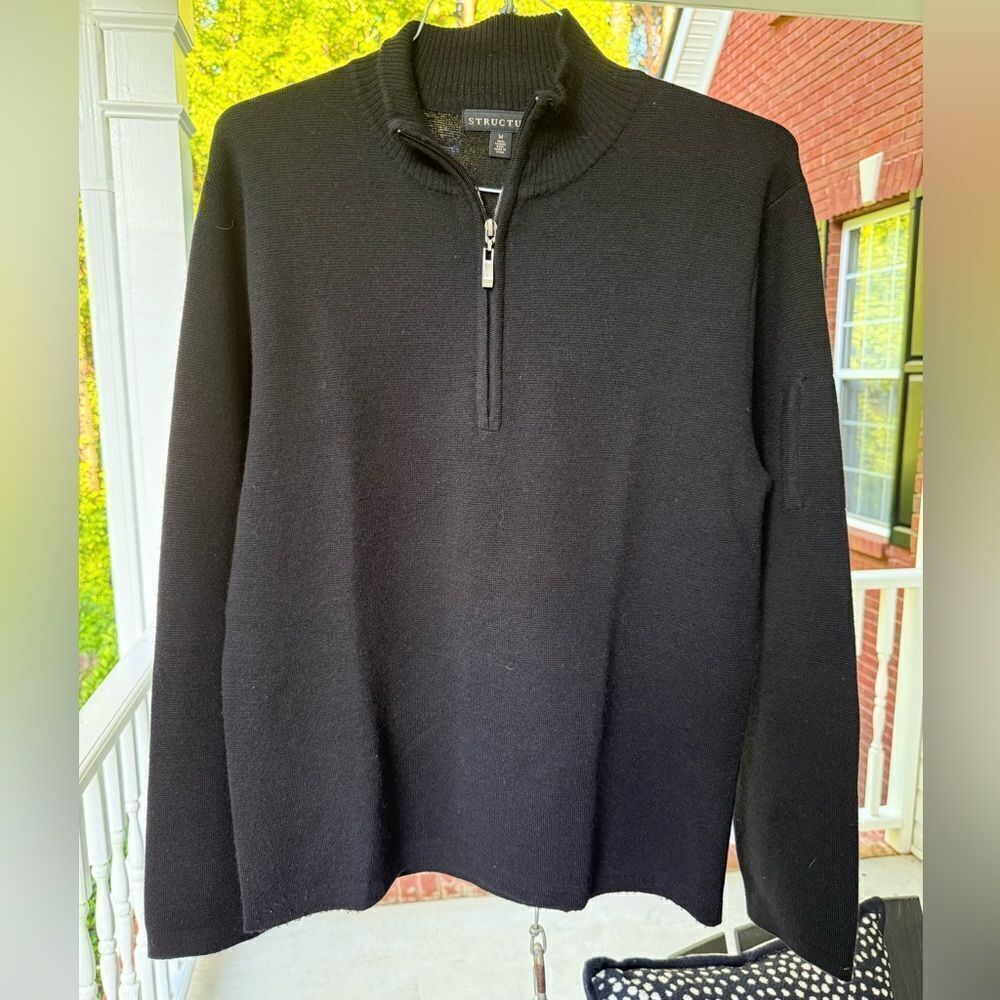 Structure Men’s Black Sweater. 100% Merino Wool. Size L.  1/4 zip.